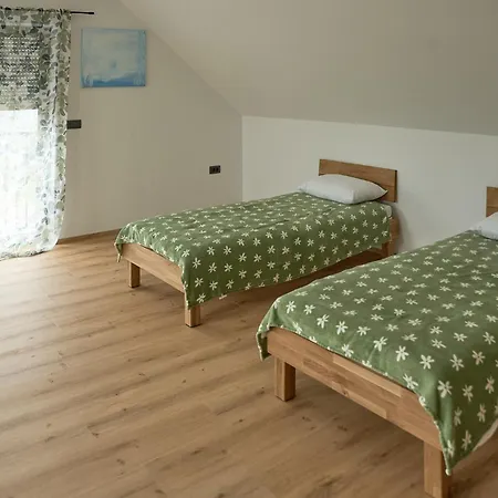 Vinita * Sveti Jurij ob Scavnici