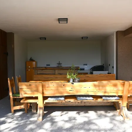 Vinita Villa