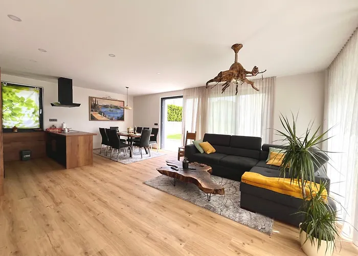 Vinita * Sveti Jurij ob Scavnici